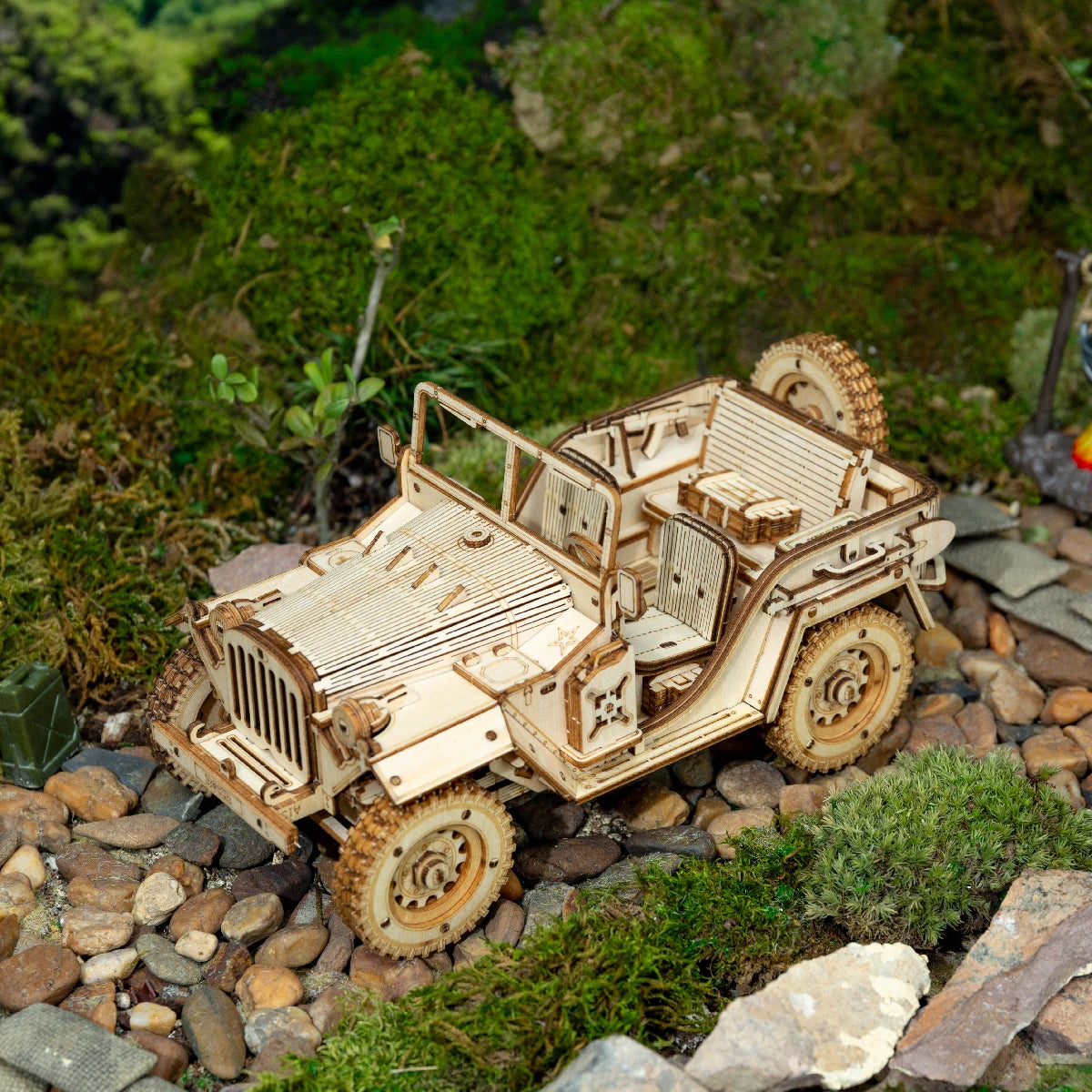 Jeep Militaire Vintage en Bois à Construire