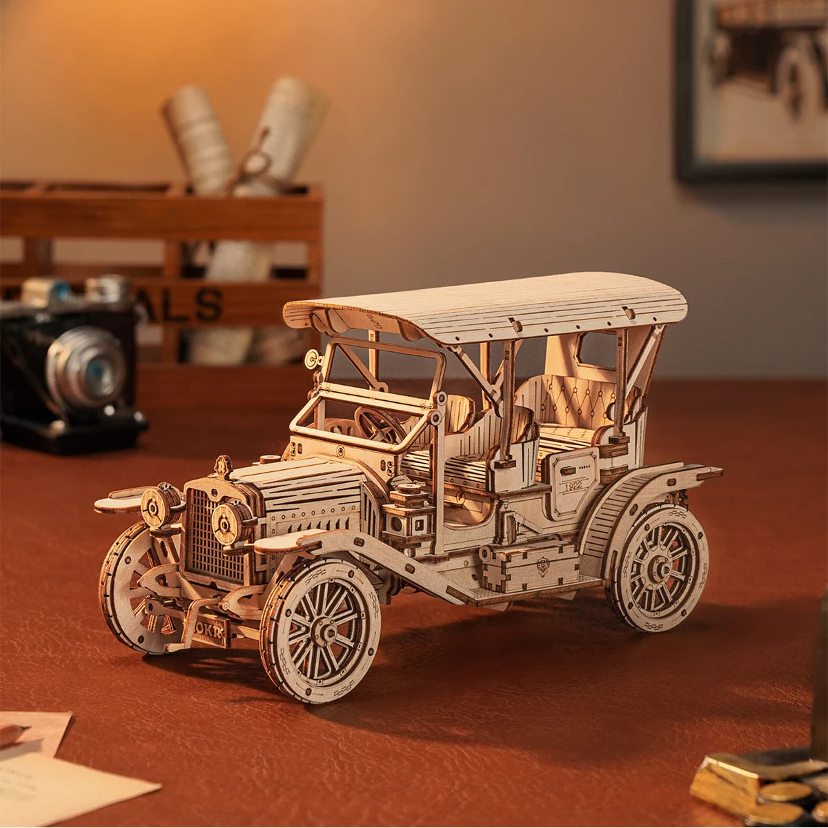 Voiture Vintage en Bois à Construire